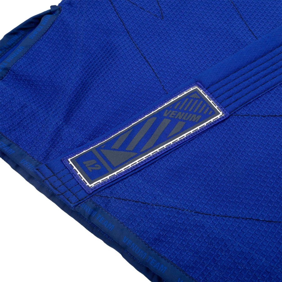 venum classic 2.0 bjj gi