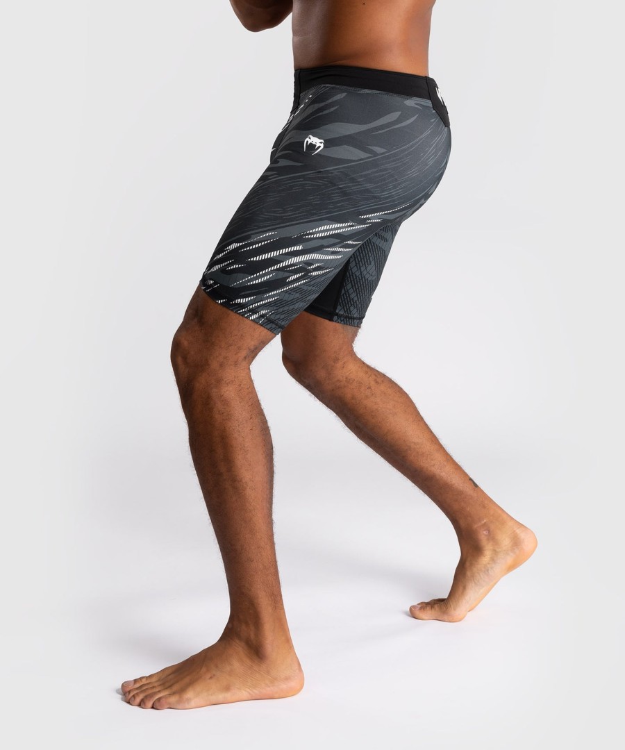 ufc fusion by venum authentic fight night herre vale tudo shorts - sort