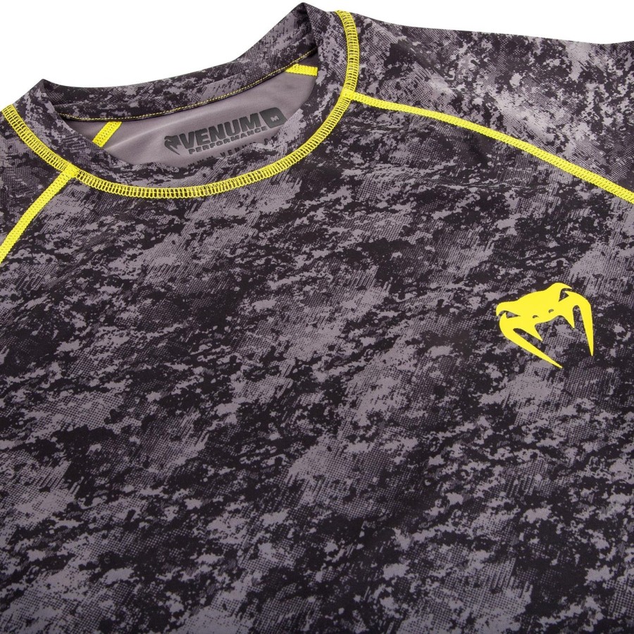 venum tramo rashguard - kortærmet - sortgul