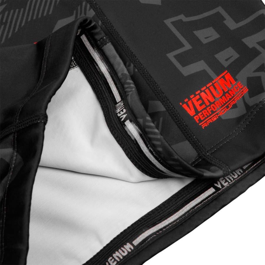 venum okinawa 2.0 rashguard - kortærmet - sortrød