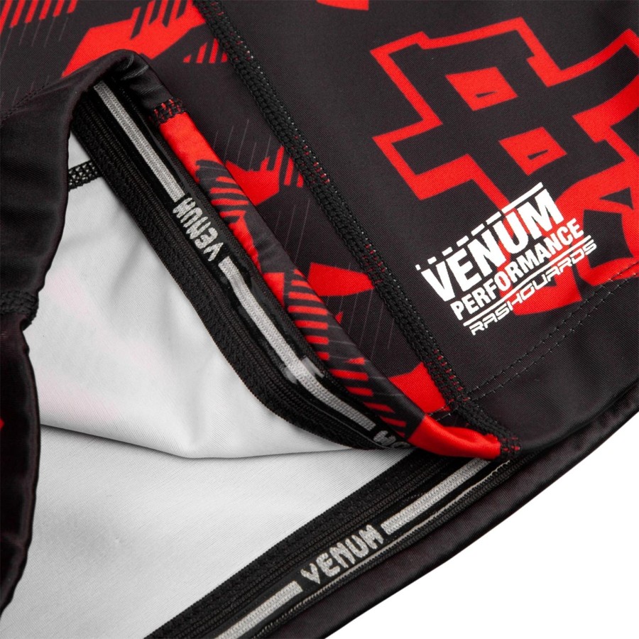venum okinawa 2.0 rashguard - kortærmet - sorthvid-rød