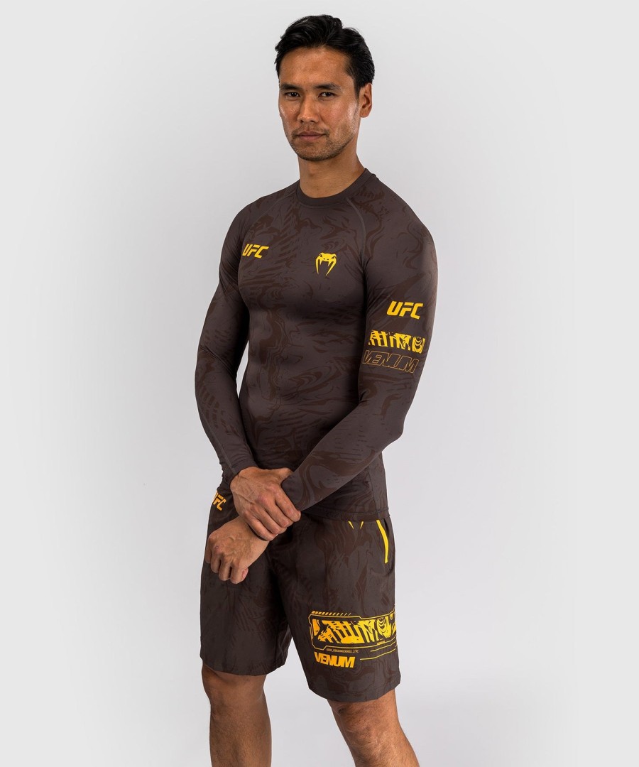 ufc fusion by venum fight week herre performance langærmet rashguard - jordbrun