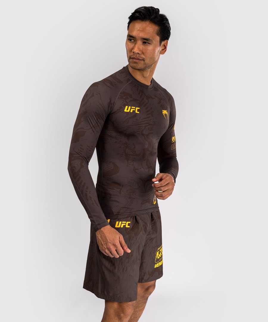 ufc fusion by venum fight week herre performance langærmet rashguard - jordbrun