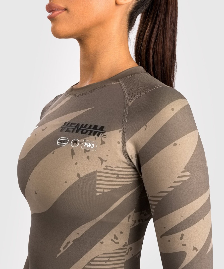 ufc adrenaline by venum fight week dame performance langærmet rashguard - desert camo