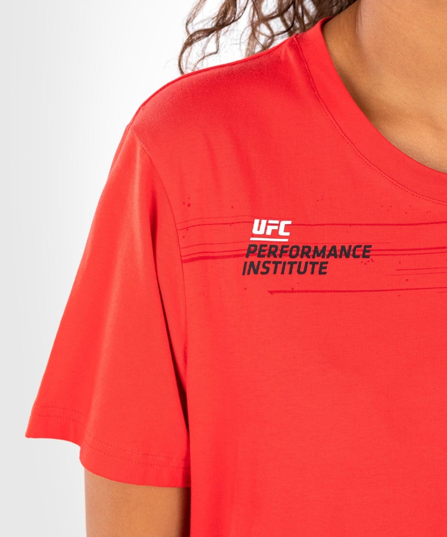 ufc venum performance institute 2.0 dame t-shirt - rød