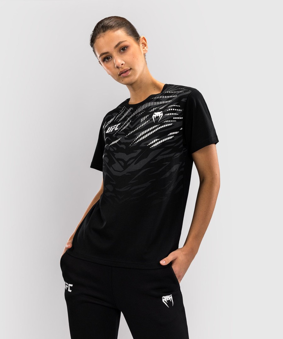 ufc fusion af venum replica dame kortærmet t-shirt - sort