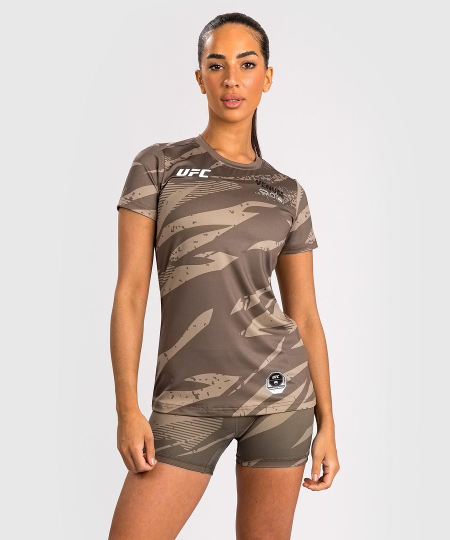 ufc adrenaline by venum fight week dame dry-tech t-shirt - desert camo