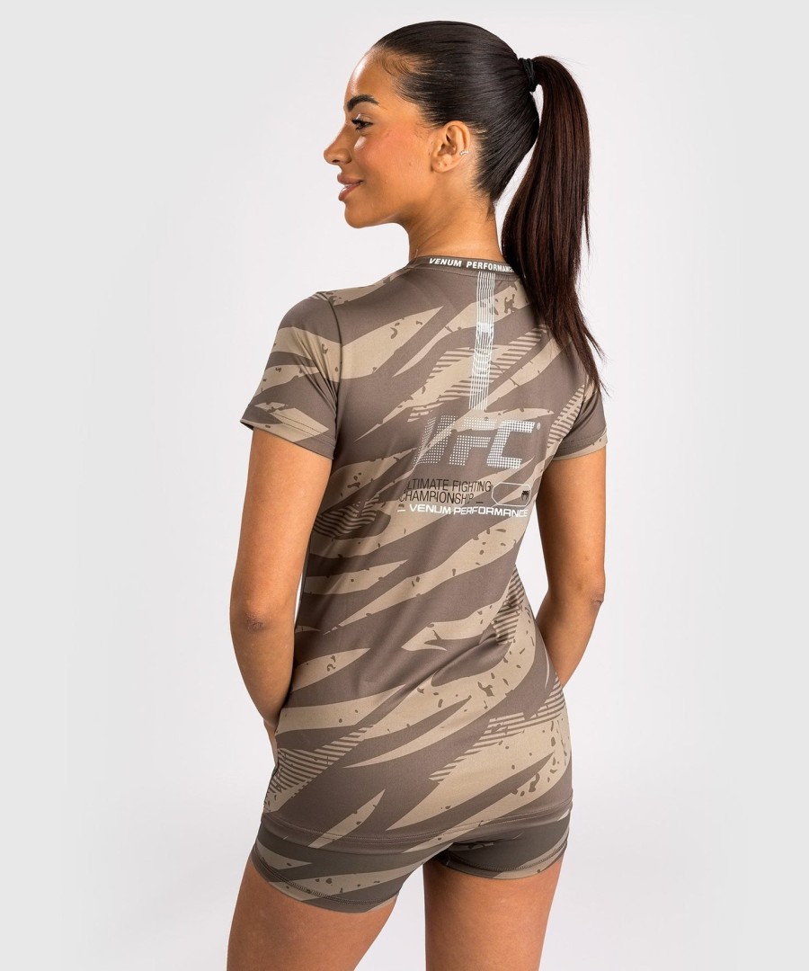 ufc adrenaline by venum fight week dame dry-tech t-shirt - desert camo
