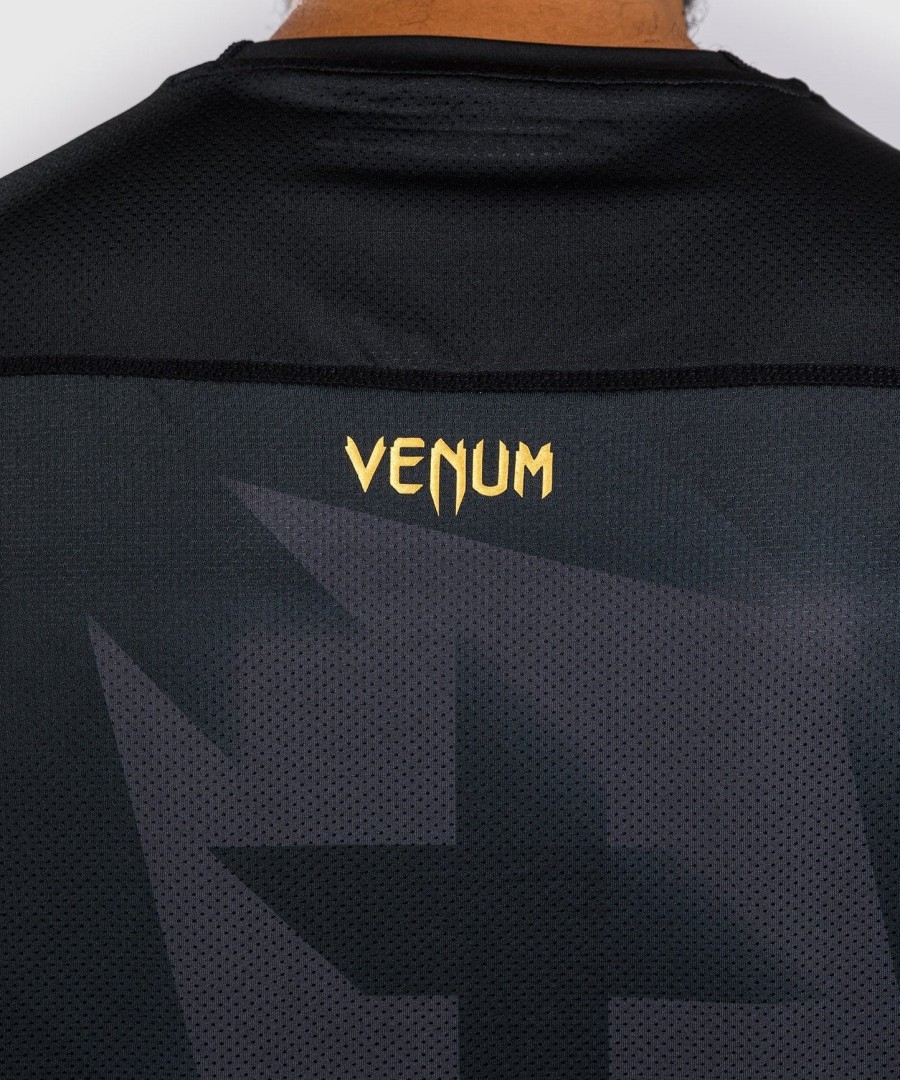 venum razor dry tech t-shirt - sortguld