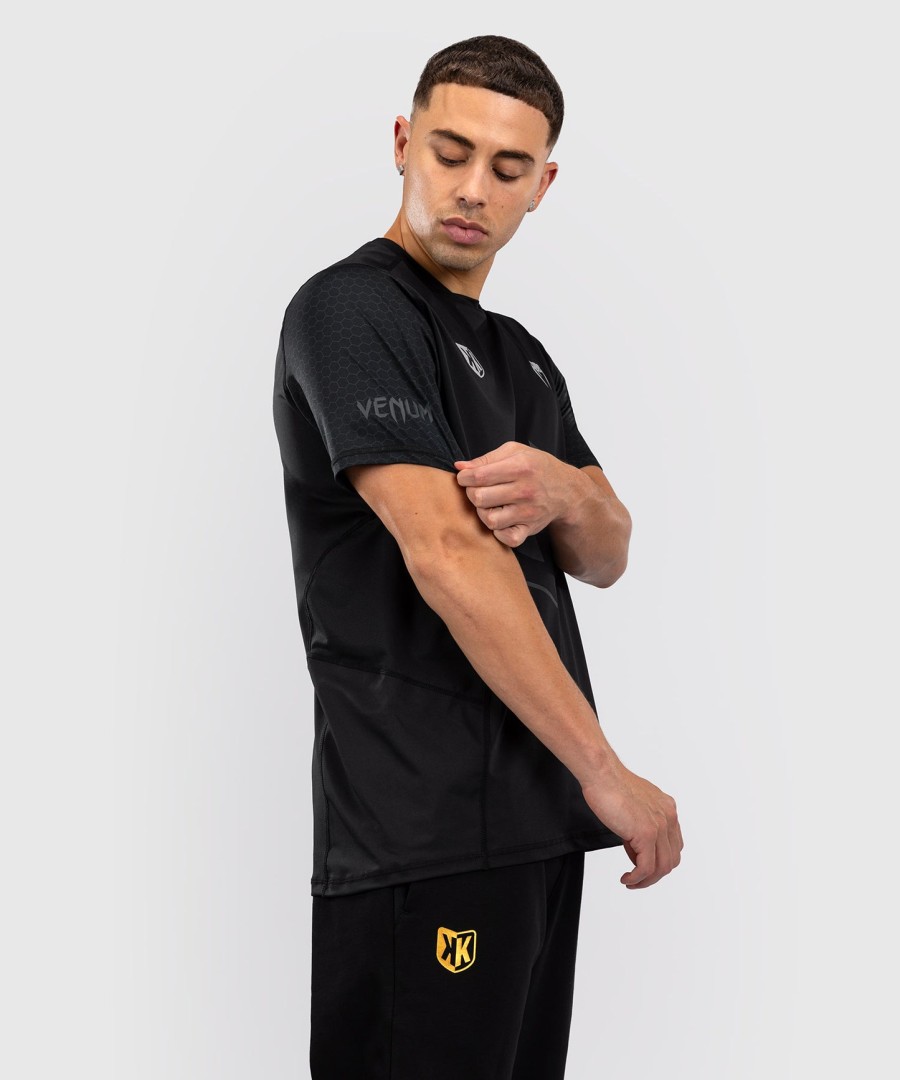 foot korner x venum hexagon mma t-shirt - sortsølv