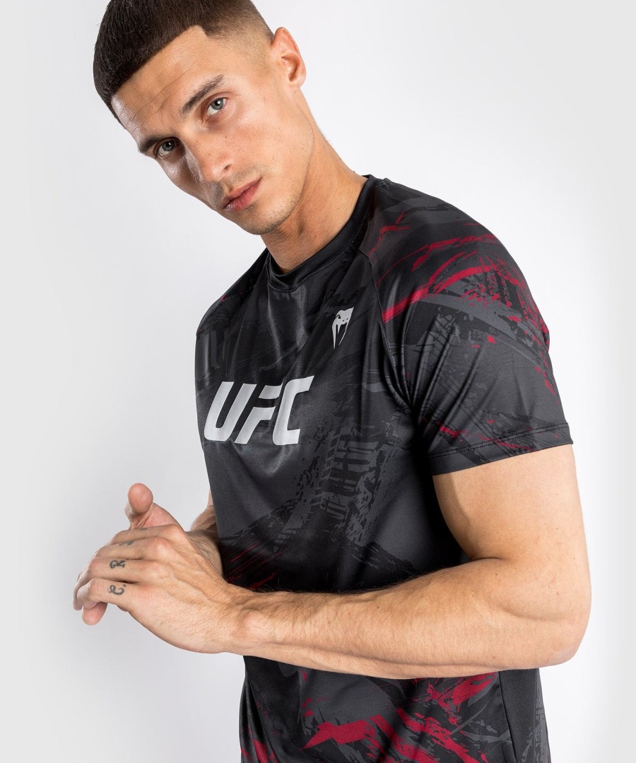 ufc venum authentic fight week 2.0 herre dry tech t-shirt - sort