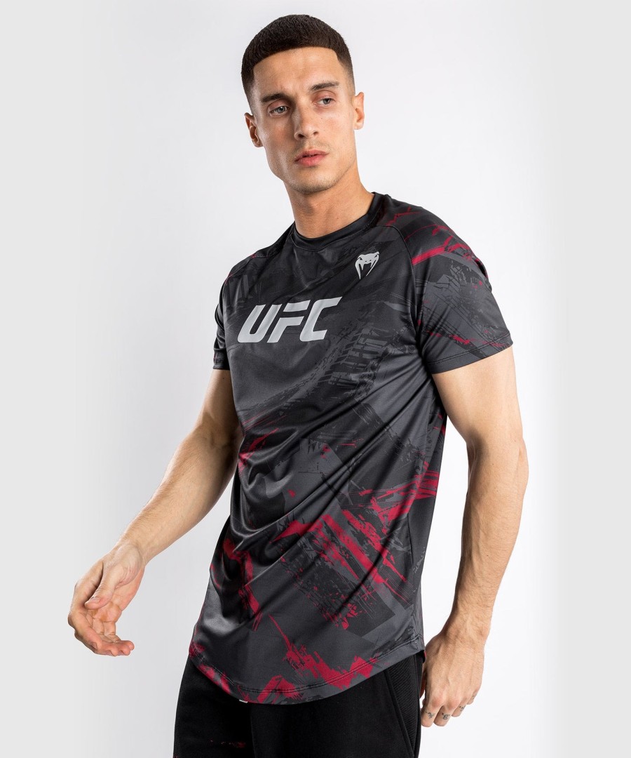 ufc venum authentic fight week 2.0 herre dry tech t-shirt - sort