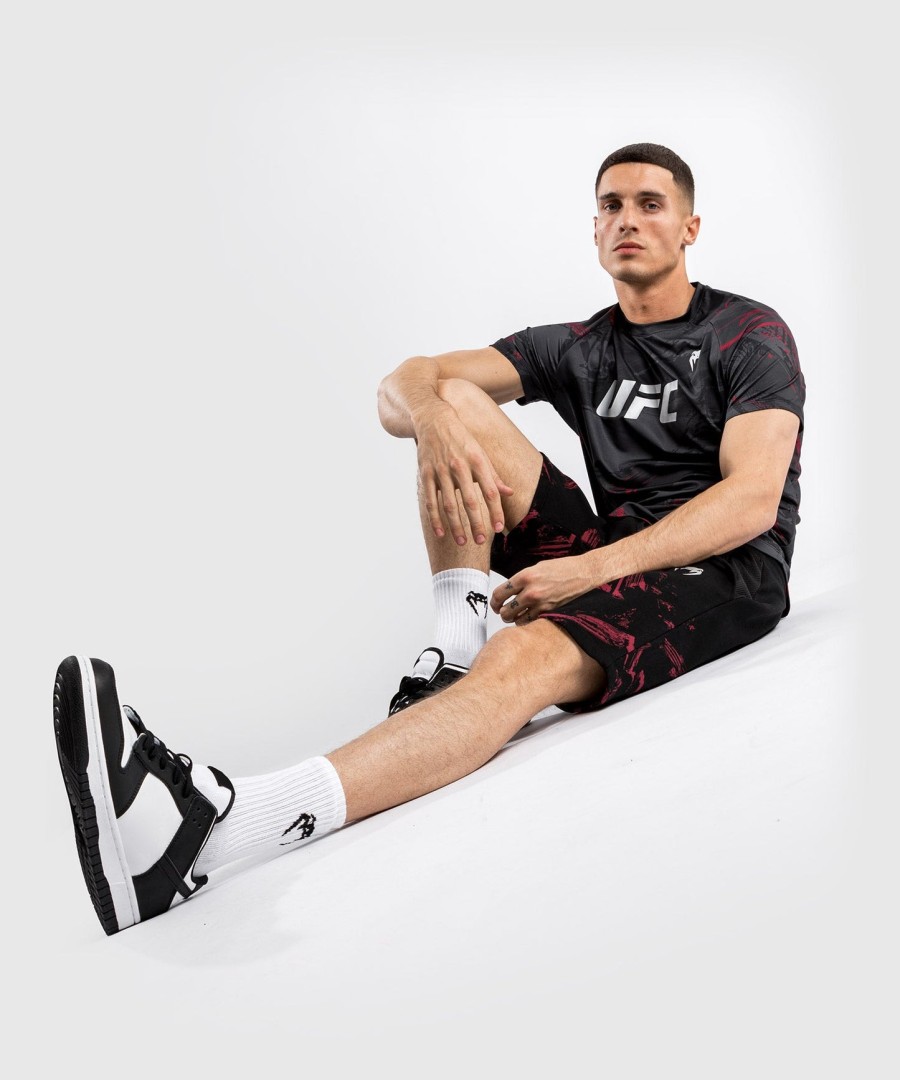 ufc venum authentic fight week 2.0 herre dry tech t-shirt - sort