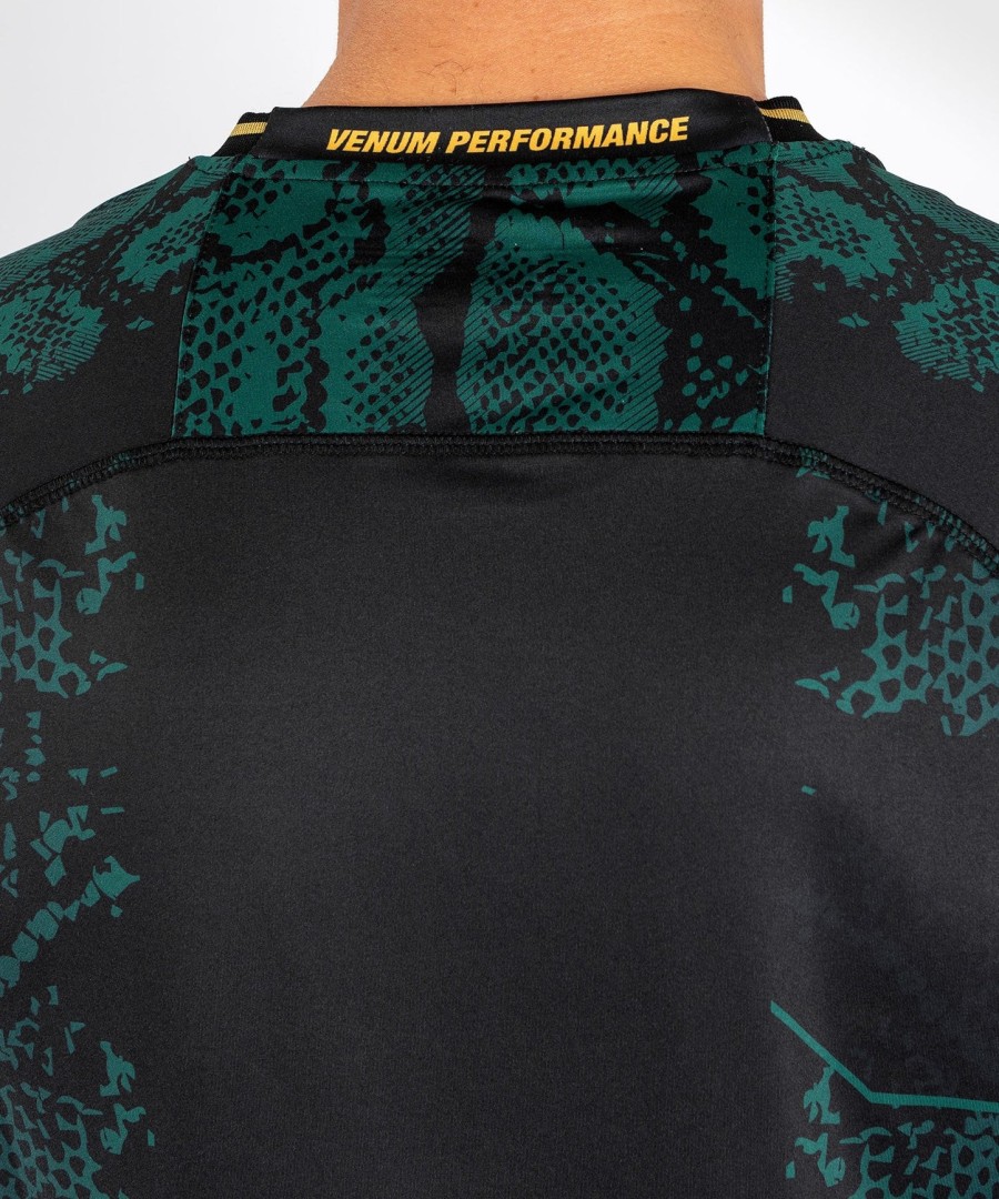 ufc adrenaline by venum autentisk fight night herretrøje - emerald edition - grønsortguld