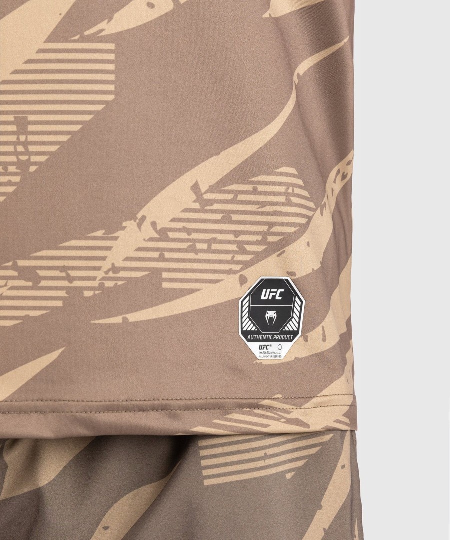 ufc adrenaline by venum herre fight week dry-tech t-shirt - Ørken camo