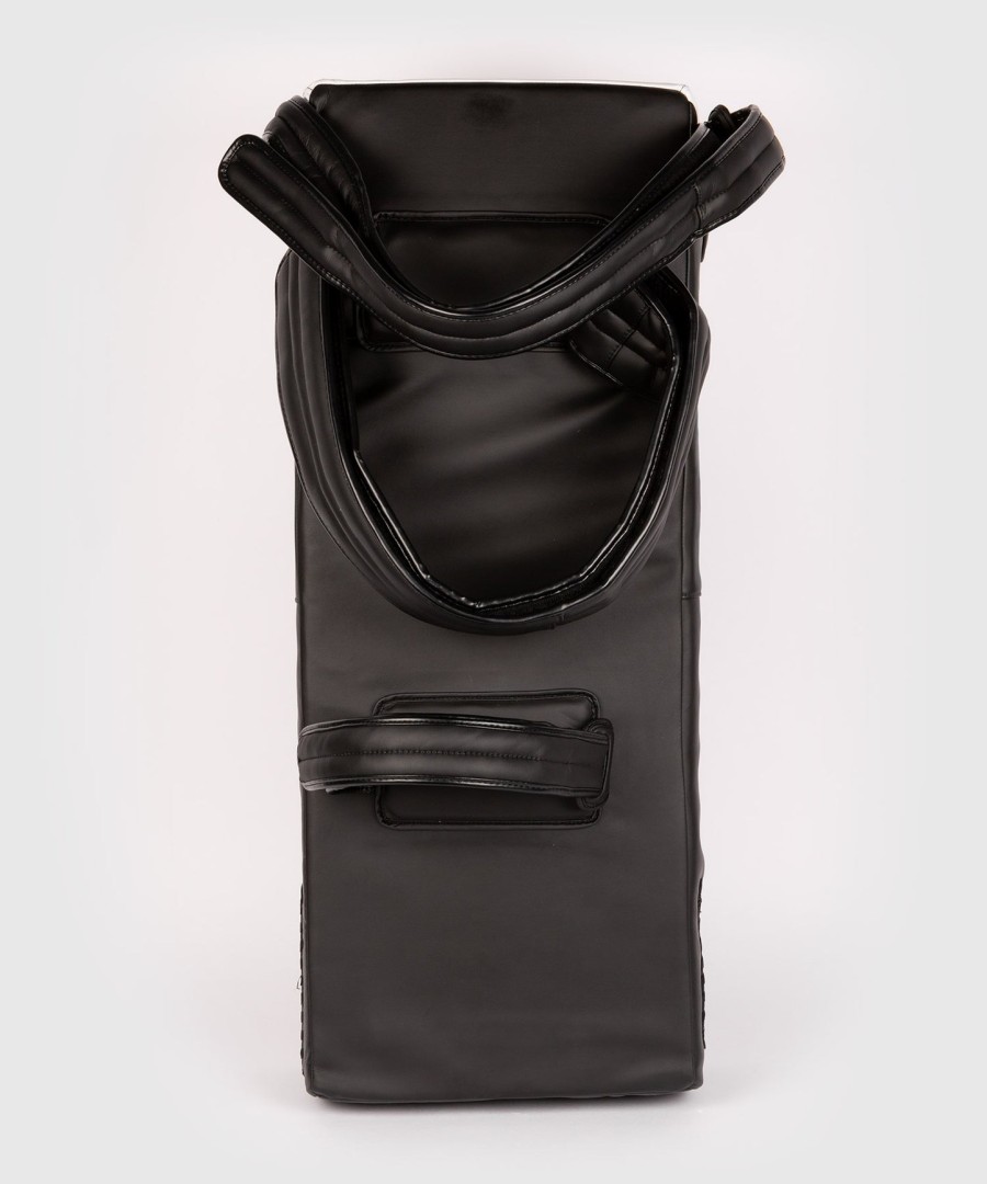 venum satchel kick shield - sorthvid