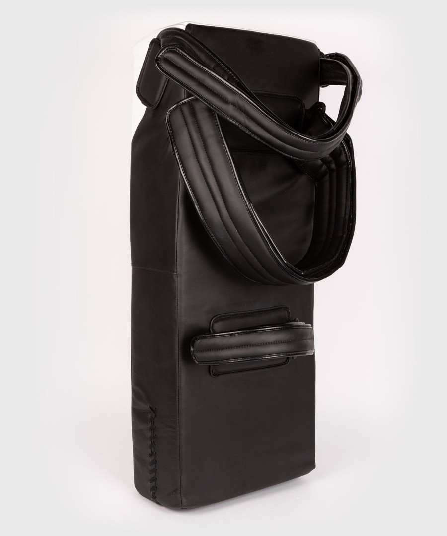 venum satchel kick shield - sorthvid
