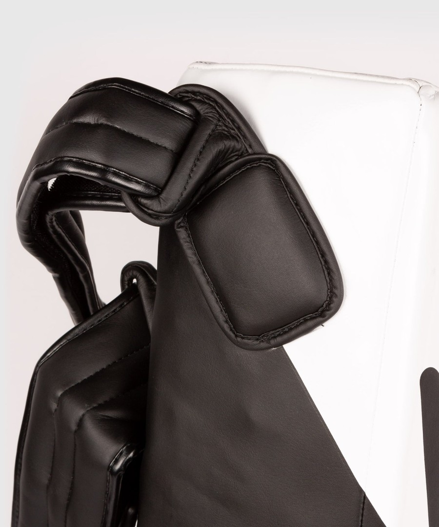 venum satchel kick shield - sorthvid