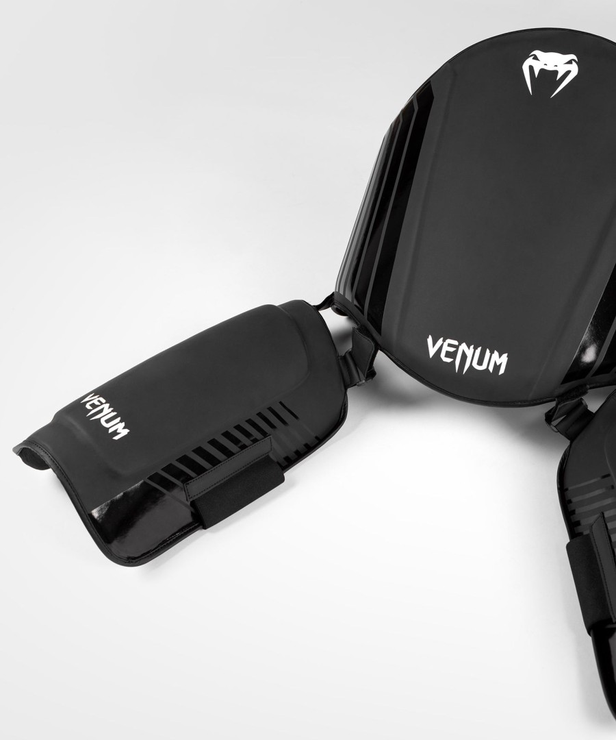 venum challenger mave- og benbeskytter - sorthvid