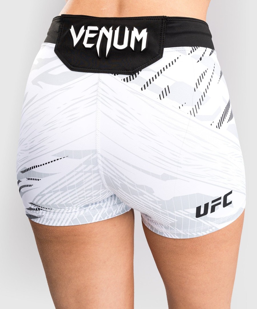 ufc fusion by venum authentic fight night dame vale tudo shorts - kort pasform - hvid