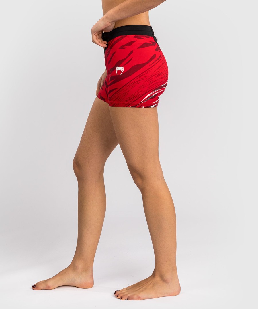ufc fusion by venum authentic fight night dame vale tudo shorts - kort pasform - rød
