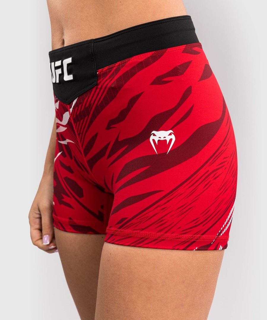 ufc fusion by venum authentic fight night dame vale tudo shorts - kort pasform - rød