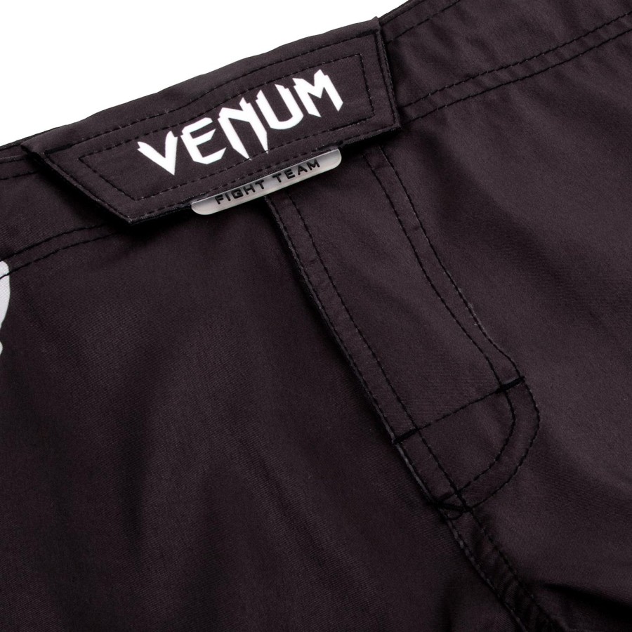 venum born to fight børne kampshorts - sorthvid