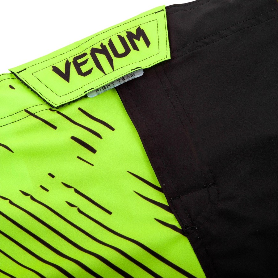 venum training camp 2.0 kampshorts - sortneo gul