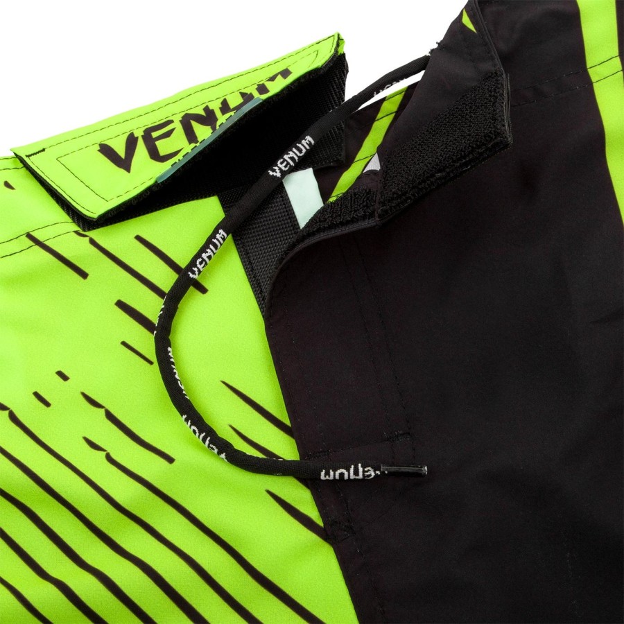 venum training camp 2.0 kampshorts - sortneo gul