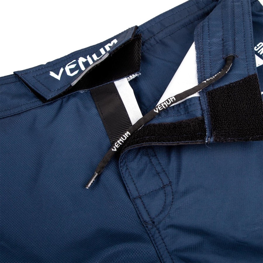 venum signature fightshorts - marineblåhvid