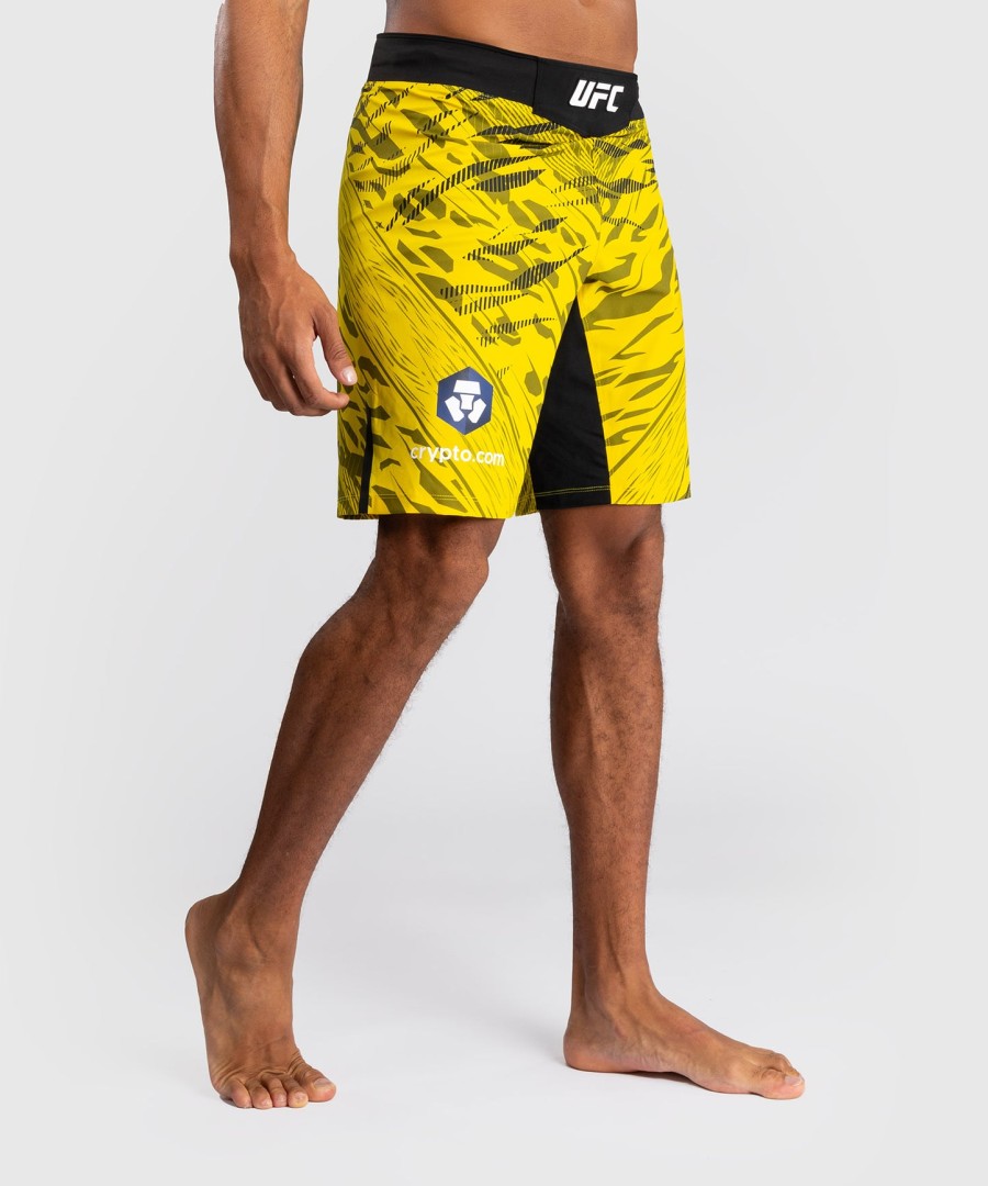 ufc fusion by venum authentic fight night herre kampdragt shorts - lang fit - gul
