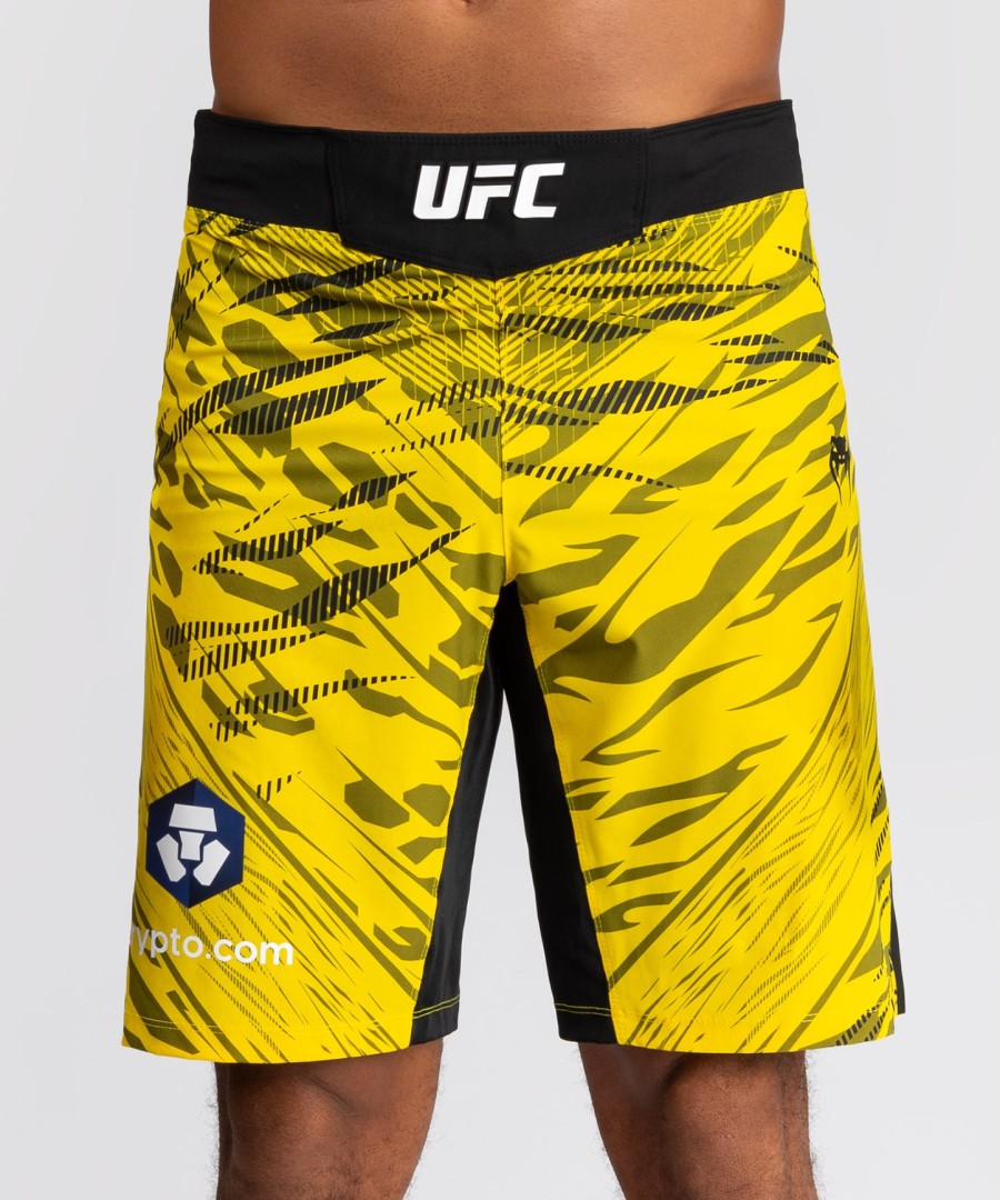 ufc fusion by venum authentic fight night herre kampdragt shorts - lang fit - gul