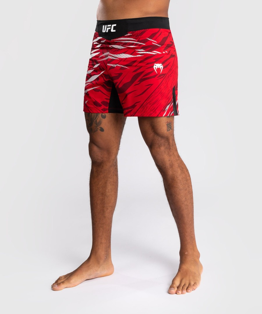 ufc fusion by venum authentic fight night herre kampshorts - kort pasform - rød