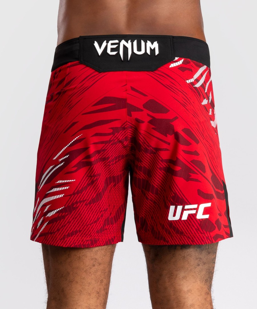 ufc fusion by venum authentic fight night herre kampshorts - kort pasform - rød
