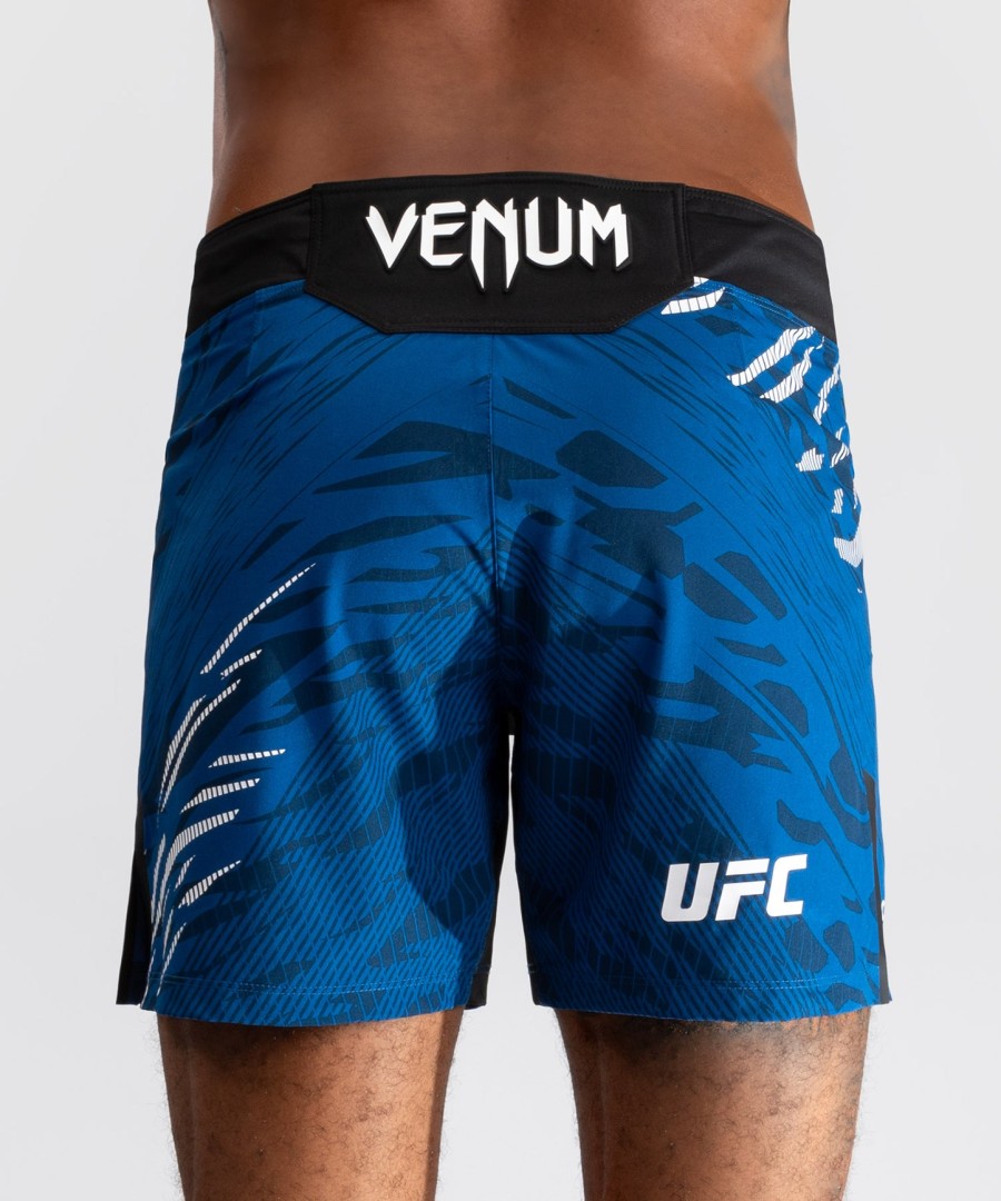 ufc fusion by venum authentic fight night herre kampshorts - kort pasform - blå