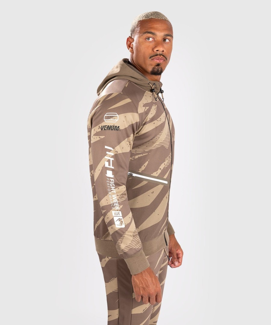 ufc adrenaline by venum fight week herre hættetrøje med lynlås - desert camo