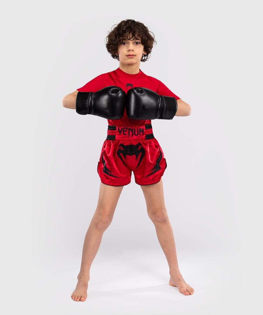 venum inferno børne thai shorts - kirsebærrød