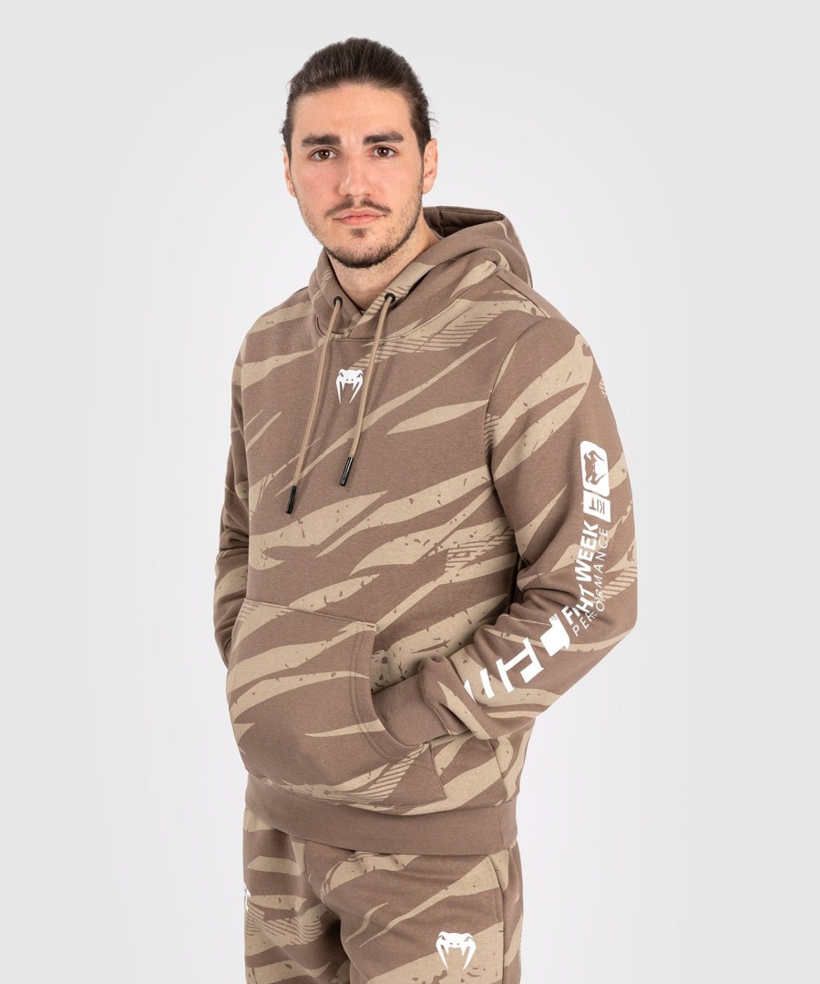 ufc adrenaline by venum fight week herre pullover-hættetrøje - desert camo